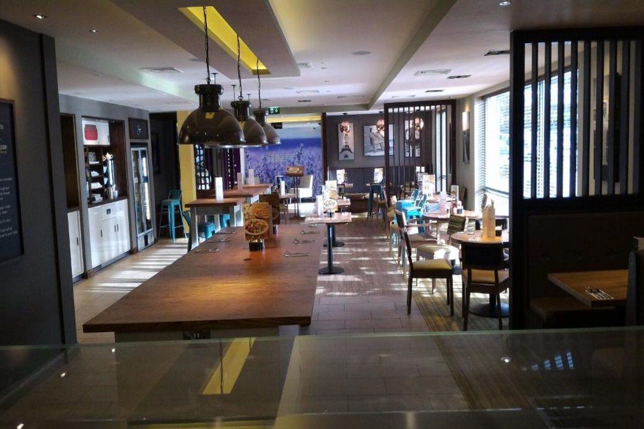 Premier Inn Hitchin Town Centre Extérieur photo